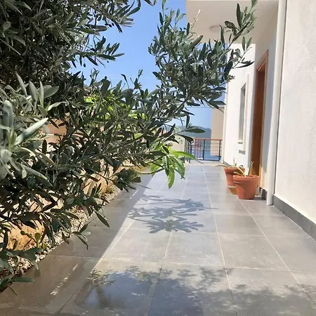 Villa Hmc *